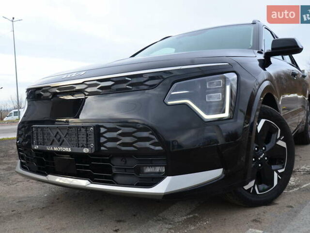 Черный Киа Niro, объемом двигателя 0 л и пробегом 67 тыс. км за 24150 $, фото 2 на Automoto.ua