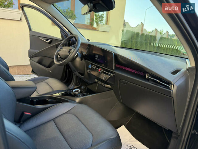 Черный Киа Niro, объемом двигателя 0 л и пробегом 61 тыс. км за 25950 $, фото 77 на Automoto.ua