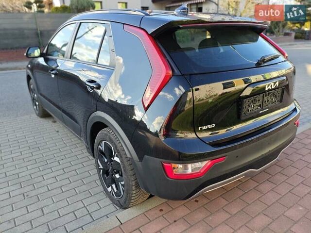 Черный Киа Niro, объемом двигателя 0 л и пробегом 30 тыс. км за 21000 $, фото 5 на Automoto.ua