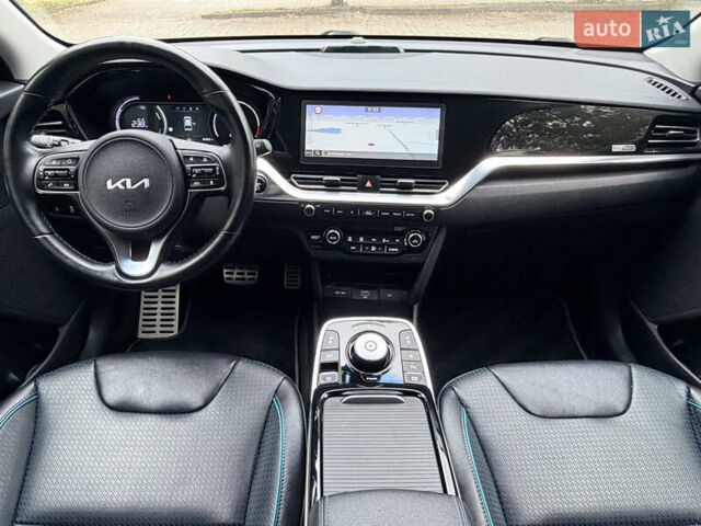 Чорний Кіа Niro, об'ємом двигуна 0 л та пробігом 80 тис. км за 22400 $, фото 22 на Automoto.ua