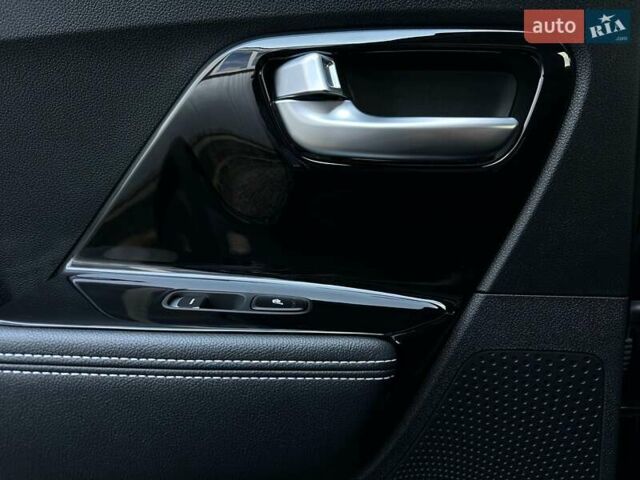 Черный Киа Niro, объемом двигателя 0 л и пробегом 29 тыс. км за 22900 $, фото 93 на Automoto.ua