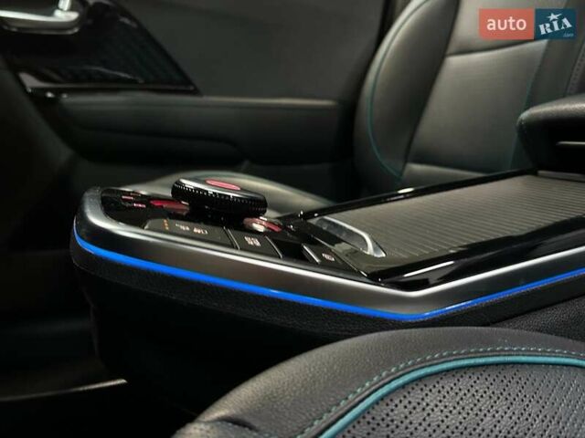 Черный Киа Niro, объемом двигателя 0 л и пробегом 12 тыс. км за 25400 $, фото 67 на Automoto.ua