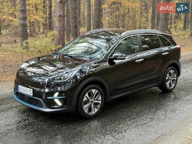 Киа Niro 2022 в Киеве на Automoto.ua Черный Киа Niro, объемом двигателя 0 л и пробегом 70 тыс. км за 22499 $, фото 33 на Automoto.ua