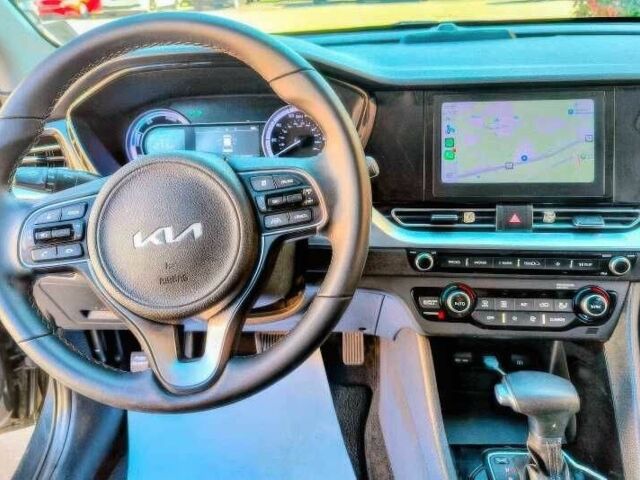 Черный Киа Niro, объемом двигателя 1.6 л и пробегом 43 тыс. км за 12200 $, фото 12 на Automoto.ua