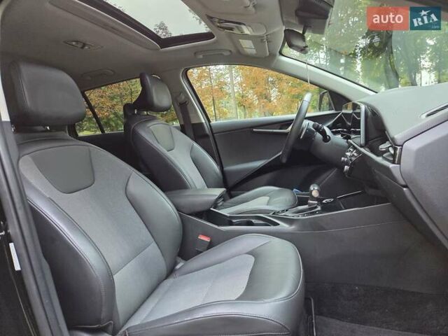 Черный Киа Niro, объемом двигателя 1.58 л и пробегом 97 тыс. км за 25500 $, фото 15 на Automoto.ua