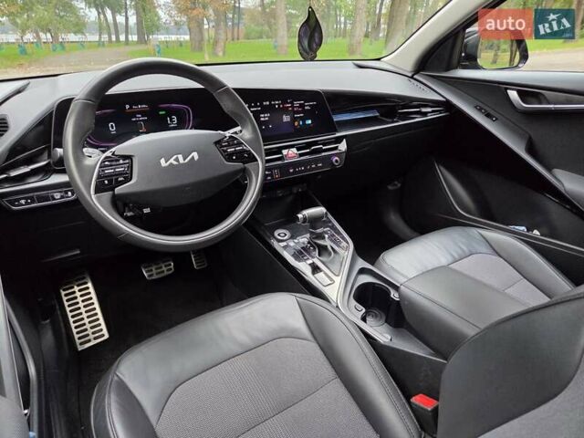 Черный Киа Niro, объемом двигателя 1.58 л и пробегом 97 тыс. км за 25500 $, фото 13 на Automoto.ua