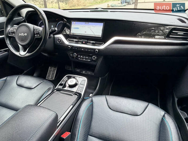 Чорний Кіа Niro, об'ємом двигуна 0 л та пробігом 80 тис. км за 22400 $, фото 19 на Automoto.ua