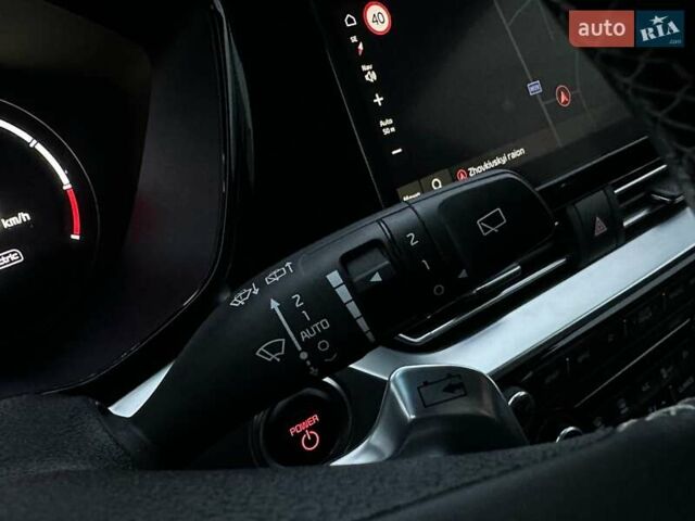 Черный Киа Niro, объемом двигателя 0 л и пробегом 84 тыс. км за 22900 $, фото 60 на Automoto.ua
