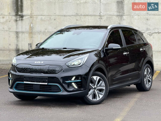 Чорний Кіа Niro, об'ємом двигуна 0 л та пробігом 108 тис. км за 21850 $, фото 16 на Automoto.ua