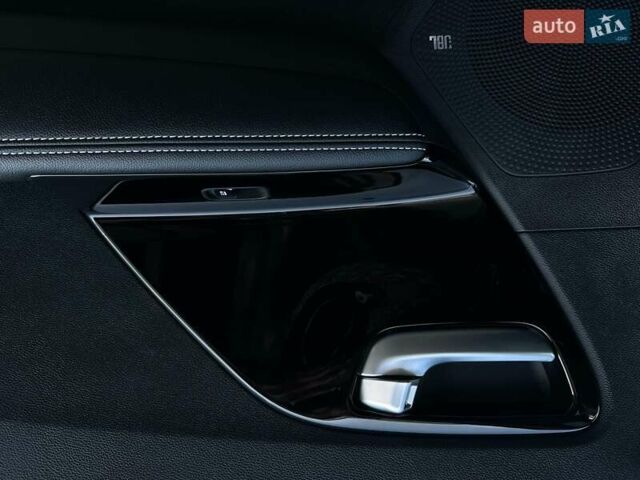 Чорний Кіа Niro, об'ємом двигуна 0 л та пробігом 29 тис. км за 22900 $, фото 106 на Automoto.ua