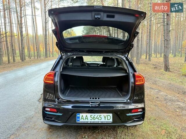 Киа Niro 2022 в Киеве на Automoto.ua Черный Киа Niro, объемом двигателя 0 л и пробегом 70 тыс. км за 22499 $, фото 98 на Automoto.ua