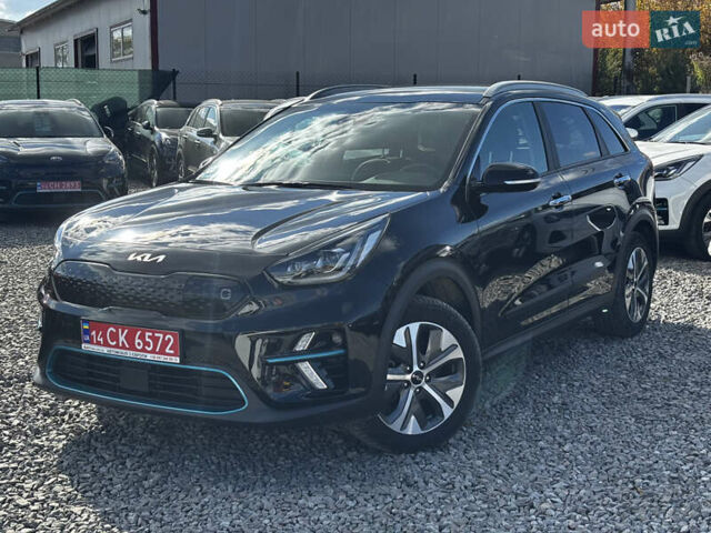 Чорний Кіа Niro, об'ємом двигуна 0 л та пробігом 23 тис. км за 24999 $, фото 2 на Automoto.ua