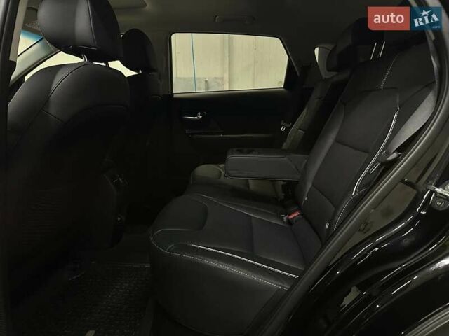 Черный Киа Niro, объемом двигателя 0 л и пробегом 84 тыс. км за 22900 $, фото 98 на Automoto.ua