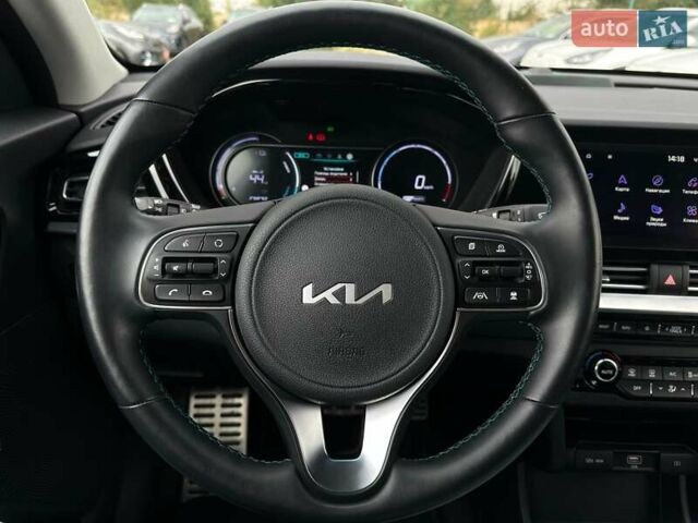 Черный Киа Niro, объемом двигателя 0 л и пробегом 12 тыс. км за 25400 $, фото 39 на Automoto.ua