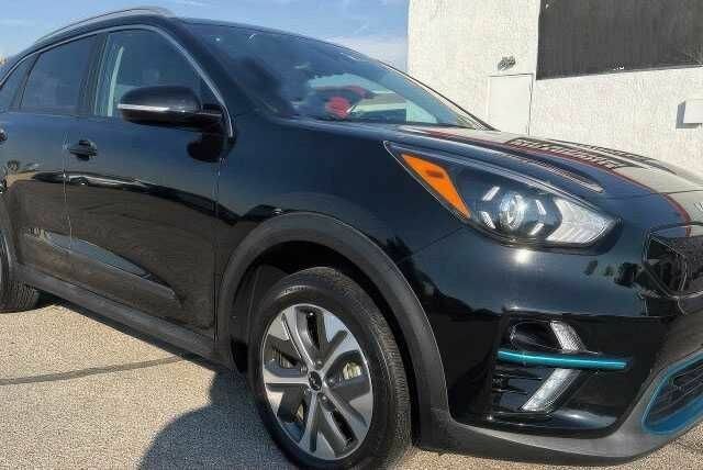 Кіа Niro 2022 у Кропивницькому (Кіровограді) на Automoto.ua Чорний Кіа Niro, об'ємом двигуна 0 л та пробігом 45 тис. км за 13200 $, фото 2 на Automoto.ua