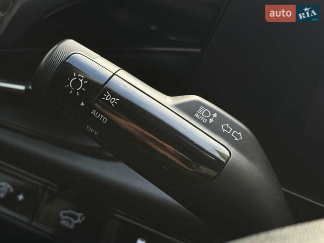 Черный Киа Niro, объемом двигателя 0 л и пробегом 149 тыс. км за 20550 $, фото 55 на Automoto.ua