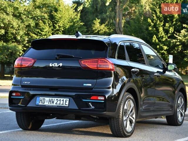 Черный Киа Niro, объемом двигателя 0 л и пробегом 35 тыс. км за 24399 $, фото 4 на Automoto.ua