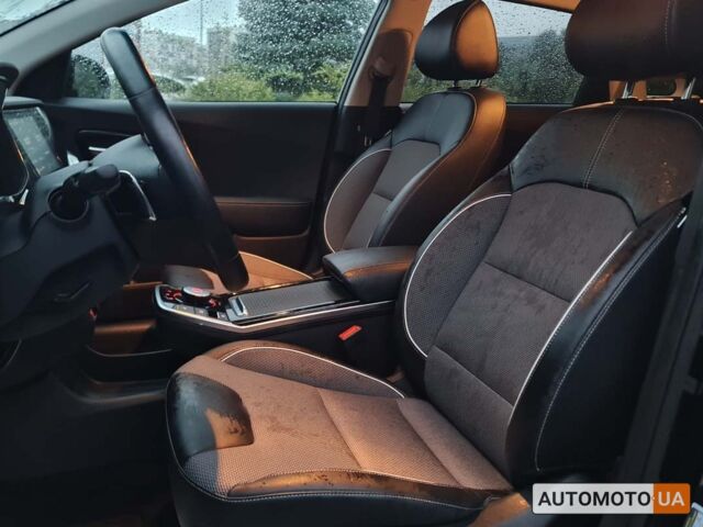 Черный Киа Niro, объемом двигателя 72 л и пробегом 11 тыс. км за 25999 $, фото 11 на Automoto.ua