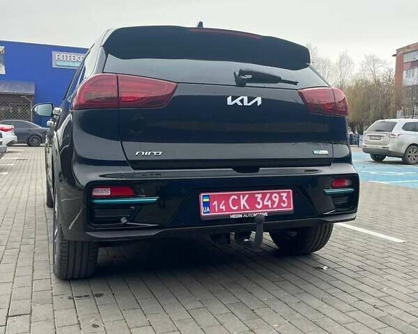 Чорний Кіа Niro, об'ємом двигуна 0 л та пробігом 72 тис. км за 22100 $, фото 16 на Automoto.ua