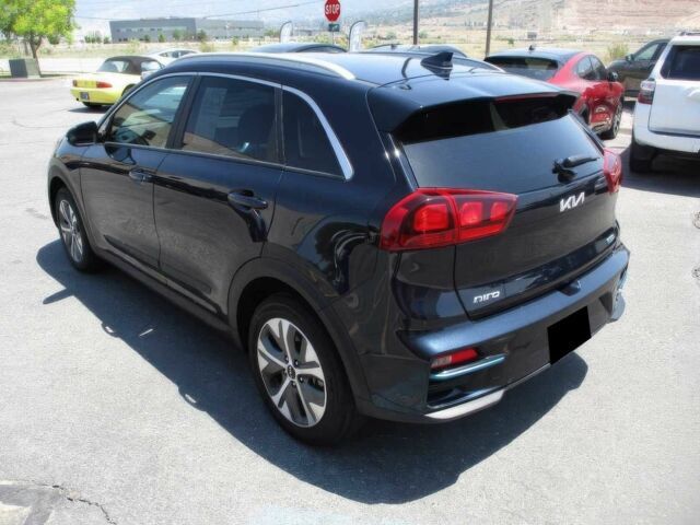 Черный Киа Niro, объемом двигателя 0 л и пробегом 32 тыс. км за 16000 $, фото 3 на Automoto.ua