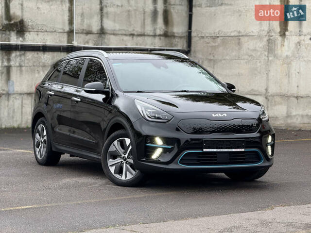 Чорний Кіа Niro, об'ємом двигуна 0 л та пробігом 108 тис. км за 21850 $, фото 8 на Automoto.ua