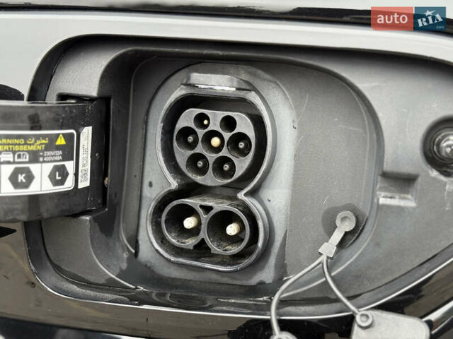 Чорний Кіа Niro, об'ємом двигуна 0 л та пробігом 108 тис. км за 21850 $, фото 71 на Automoto.ua