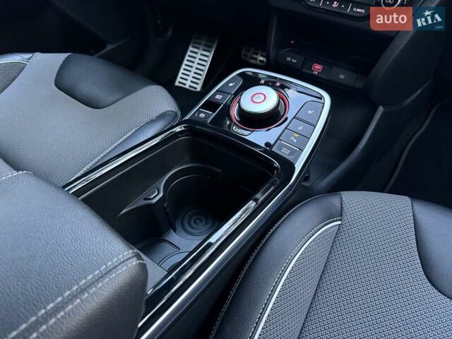 Киа Niro 2022 в Киеве на Automoto.ua Черный Киа Niro, объемом двигателя 0 л и пробегом 70 тыс. км за 22499 $, фото 78 на Automoto.ua