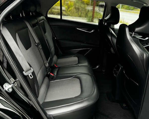 Чорний Кіа Niro, об'ємом двигуна 0 л та пробігом 80 тис. км за 23500 $, фото 66 на Automoto.ua