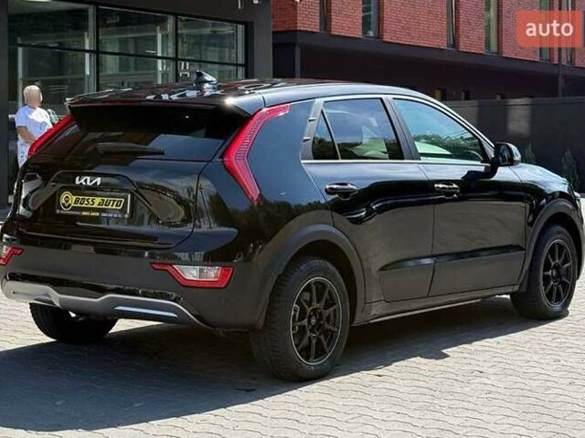 Чорний Кіа Niro, об'ємом двигуна 0 л та пробігом 2 тис. км за 27300 $, фото 5 на Automoto.ua