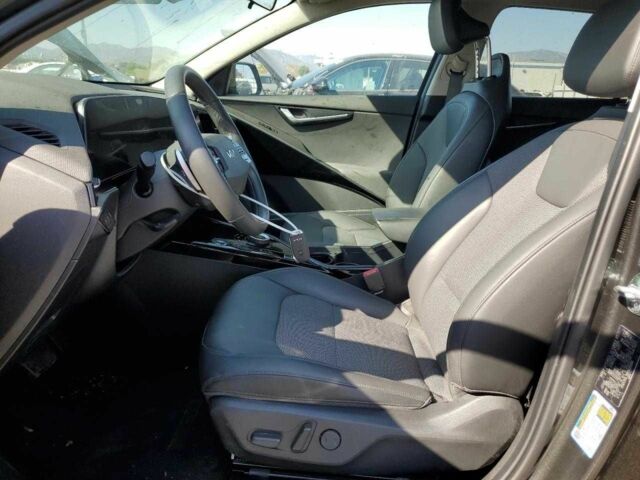 Чорний Кіа Niro, об'ємом двигуна 0 л та пробігом 21 тис. км за 7900 $, фото 6 на Automoto.ua