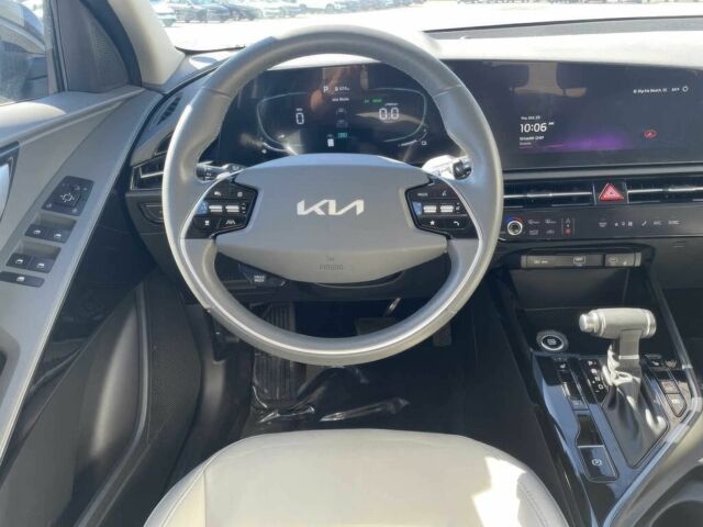 Черный Киа Niro, объемом двигателя 1.6 л и пробегом 22 тыс. км за 19600 $, фото 7 на Automoto.ua