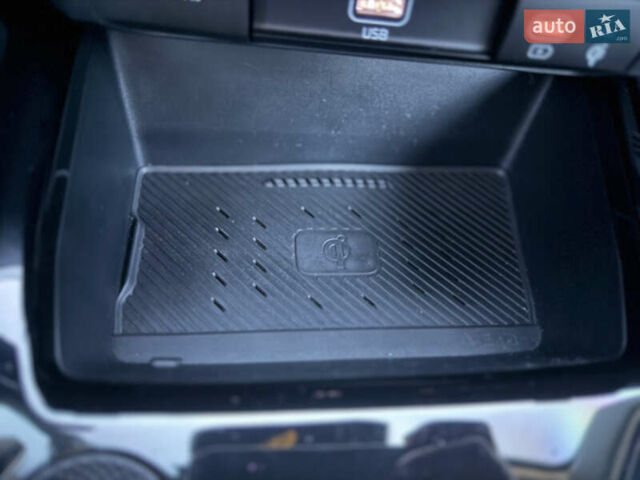 Чорний Кіа Niro, об'ємом двигуна 0 л та пробігом 63 тис. км за 28500 $, фото 93 на Automoto.ua