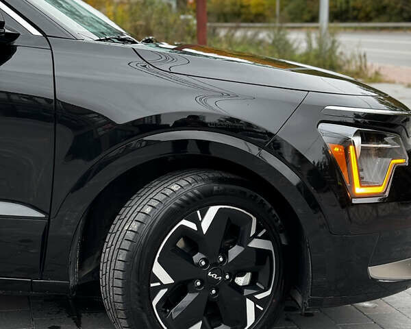 Чорний Кіа Niro, об'ємом двигуна 0 л та пробігом 80 тис. км за 23500 $, фото 18 на Automoto.ua