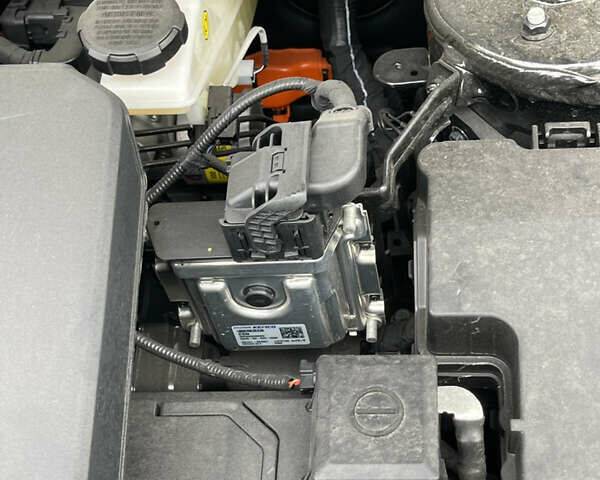 Чорний Кіа Niro, об'ємом двигуна 0 л та пробігом 8 тис. км за 25000 $, фото 39 на Automoto.ua