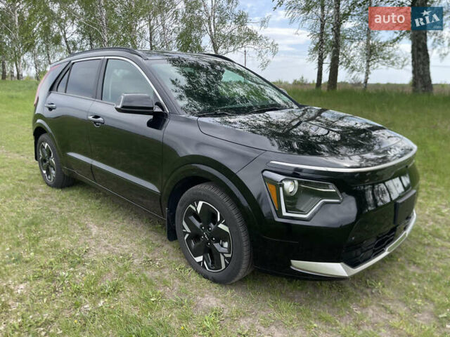 Черный Киа Niro, объемом двигателя 0 л и пробегом 8 тыс. км за 25000 $, фото 3 на Automoto.ua