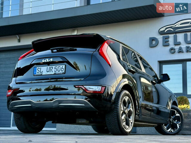Чорний Кіа Niro, об'ємом двигуна 0 л та пробігом 63 тис. км за 28500 $, фото 52 на Automoto.ua