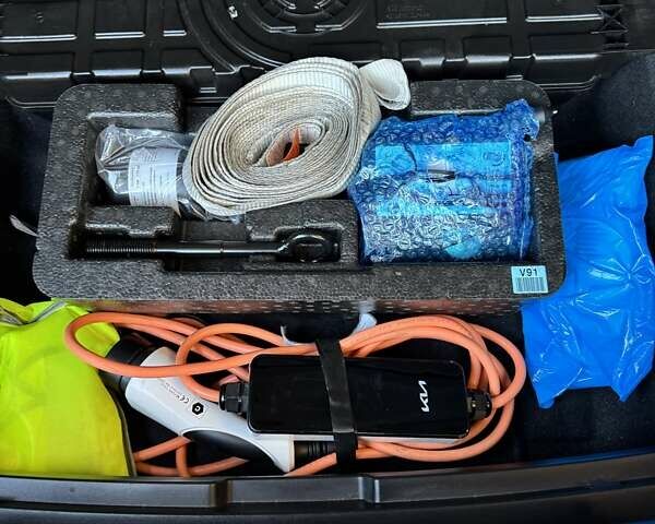 Черный Киа Niro, объемом двигателя 0 л и пробегом 42 тыс. км за 28300 $, фото 38 на Automoto.ua