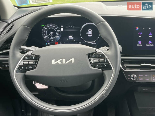Черный Киа Niro, объемом двигателя 0 л и пробегом 8 тыс. км за 25000 $, фото 14 на Automoto.ua
