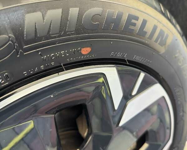 Черный Киа Niro, объемом двигателя 0 л и пробегом 42 тыс. км за 28300 $, фото 39 на Automoto.ua
