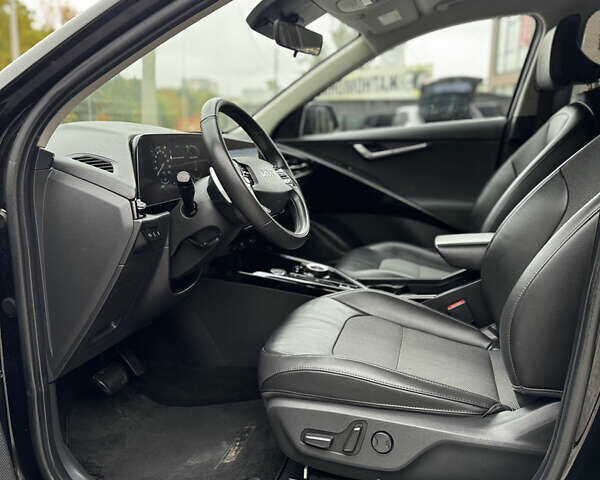 Чорний Кіа Niro, об'ємом двигуна 0 л та пробігом 80 тис. км за 23500 $, фото 84 на Automoto.ua