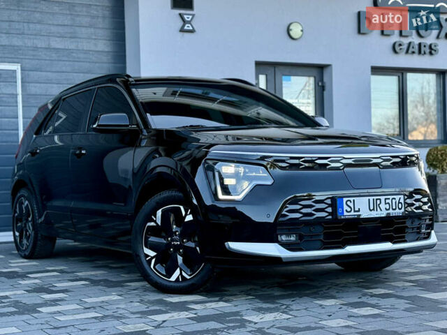Чорний Кіа Niro, об'ємом двигуна 0 л та пробігом 63 тис. км за 28500 $, фото 5 на Automoto.ua