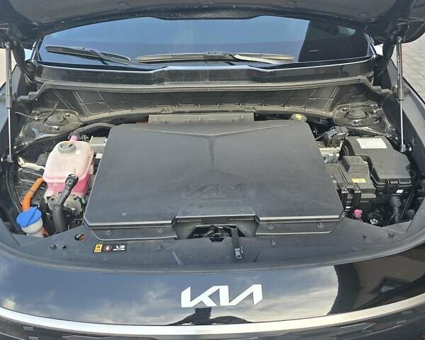 Чорний Кіа Niro, об'ємом двигуна 0 л та пробігом 59 тис. км за 27500 $, фото 11 на Automoto.ua