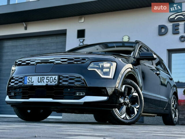 Чорний Кіа Niro, об'ємом двигуна 0 л та пробігом 63 тис. км за 28500 $, фото 13 на Automoto.ua