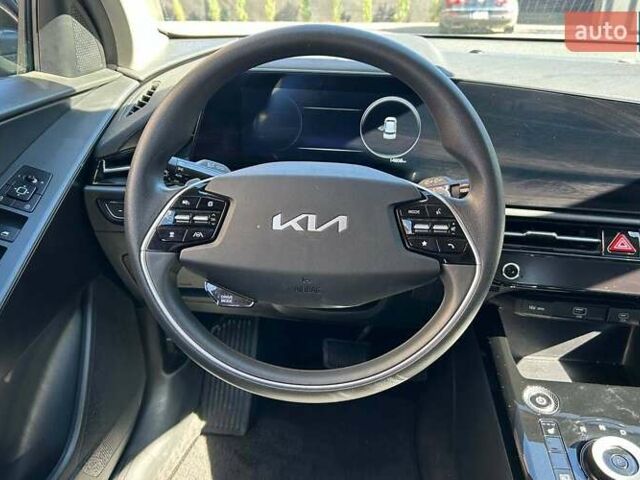 Чорний Кіа Niro, об'ємом двигуна 0 л та пробігом 14 тис. км за 22900 $, фото 12 на Automoto.ua