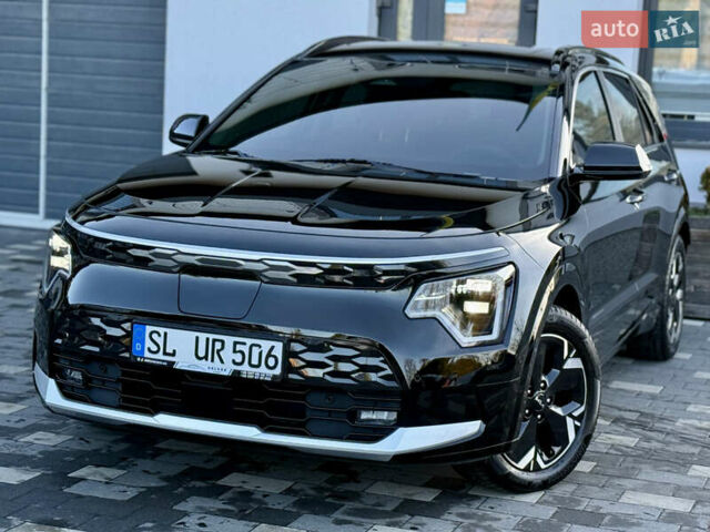 Чорний Кіа Niro, об'ємом двигуна 0 л та пробігом 63 тис. км за 28500 $, фото 1 на Automoto.ua