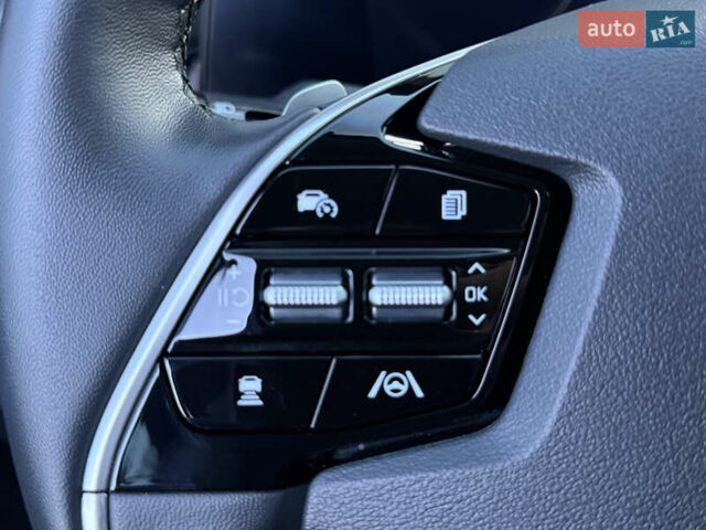 Чорний Кіа Niro, об'ємом двигуна 0 л та пробігом 63 тис. км за 28500 $, фото 83 на Automoto.ua