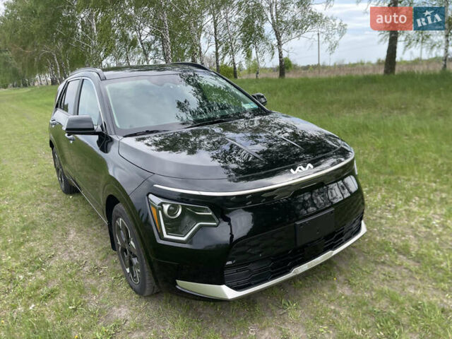 Черный Киа Niro, объемом двигателя 0 л и пробегом 8 тыс. км за 25000 $, фото 2 на Automoto.ua