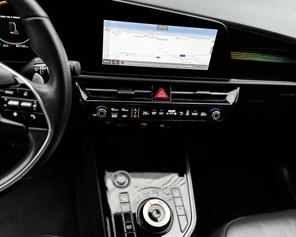 Чорний Кіа Niro, об'ємом двигуна 0 л та пробігом 80 тис. км за 23500 $, фото 88 на Automoto.ua