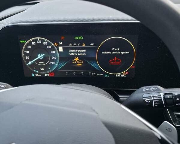 Чорний Кіа Niro, об'ємом двигуна 0 л та пробігом 154 тис. км за 15200 $, фото 9 на Automoto.ua