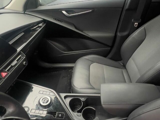 Черный Киа Niro, объемом двигателя 0 л и пробегом 60 тыс. км за 20000 $, фото 11 на Automoto.ua